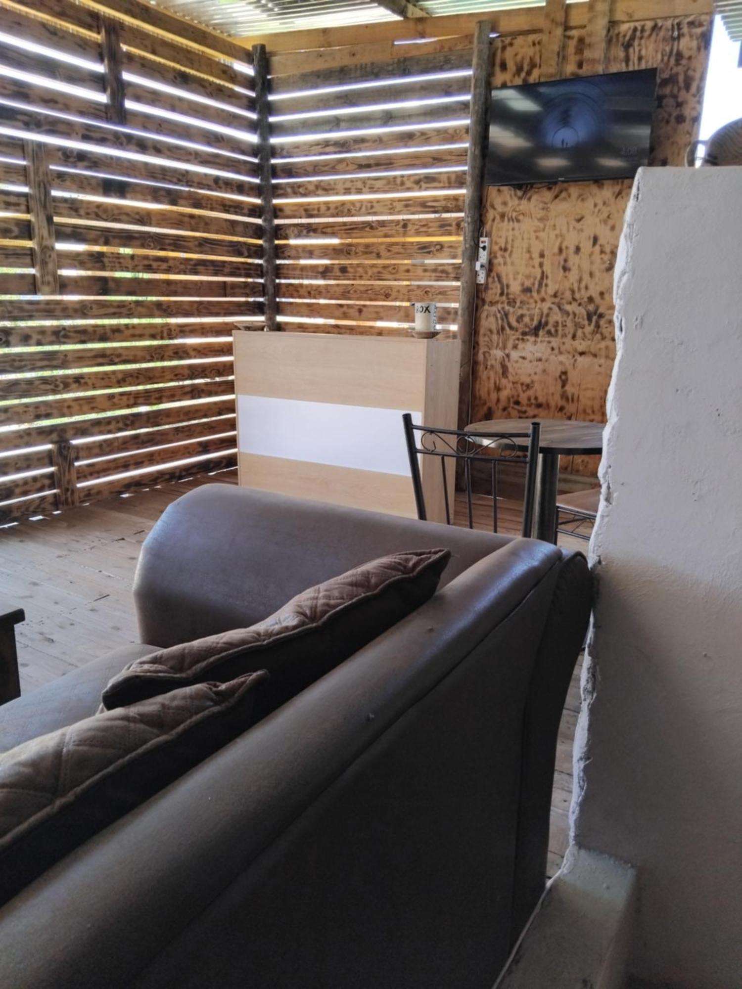 Sunshinevibe Guest House Kasane Esterno foto