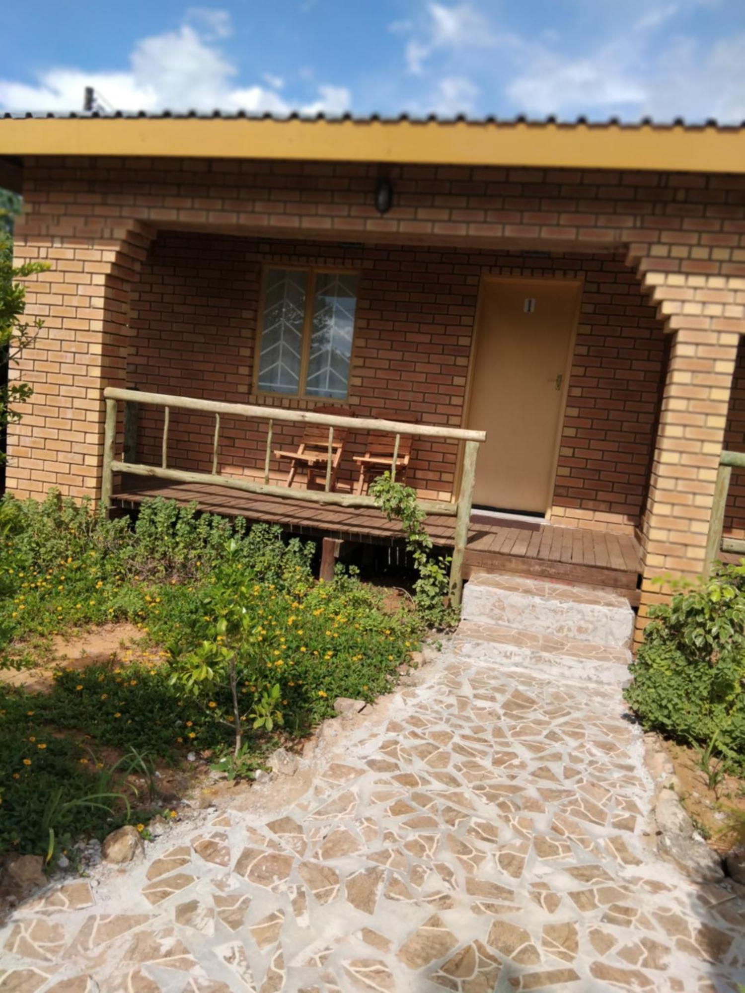 Sunshinevibe Guest House Kasane Esterno foto